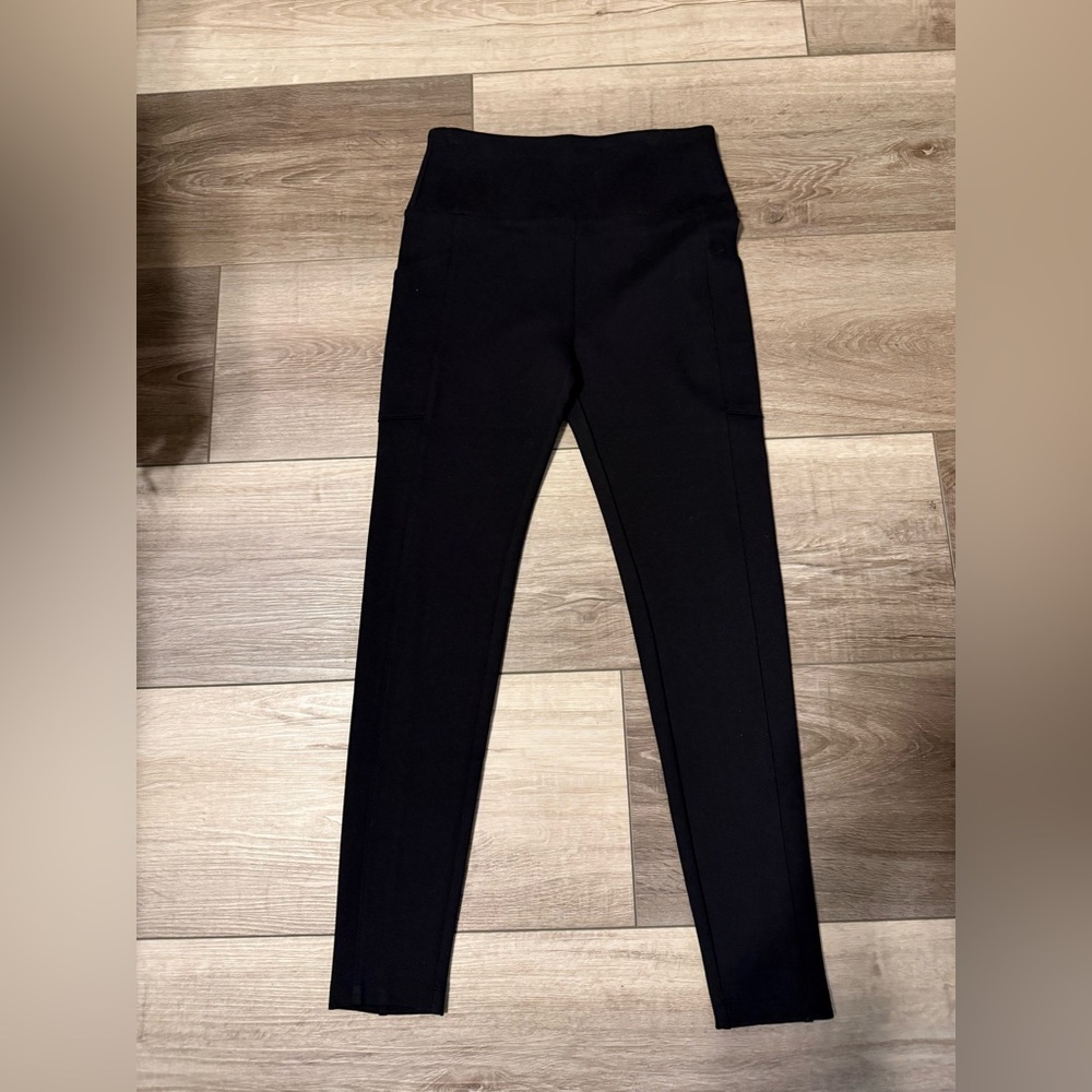 Lou & Grey Black Leggings